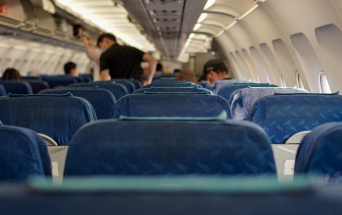 aircraft-cabin-5535467_1920-1536x969