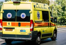 Σοβαρό τροχαίο στα Αφάντου – Στο χειρουργείο οδηγός δικύκλου