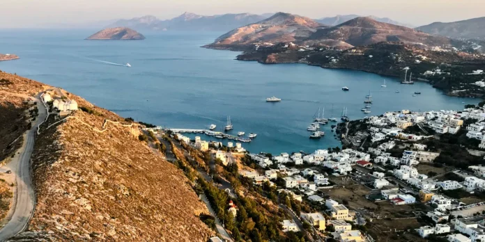leros-limani-apo-psila.jpg