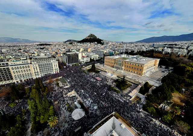ΣΥΓΚΕΝΤΡΩΣΗ ΔΙΑΜΑΡΤΥΡΙΑΣ ΓΙΑ ΤΟ ΣΙΔΗΡΟΔΡΟΜΙΚΟ ΔΥΣΤΥΧΗΜΑ ΤΩΝ ΤΕΜΠΩΝ ΣΤΗΝ ΑΘΗΝΑ