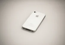 Το iPhone 17e έρχεται με οθόνη OLED 6,1 ιντσών και λεπτότερα πλαίσια