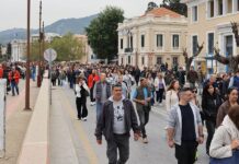 Μυτιλήνη: Μεγάλη συμμετοχή στο παλλεσβιακό συλλαλητήριο – Ζητούν άμεσες λύσεις οι κτηνοτρόφοι