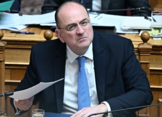 Την παραίτησή του υπέβαλε ο Μακάριος Λαζαρίδης από τη θέση του υφυπουργού