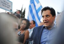 Ο ευρωπαϊσμός της ΝΔ τελειώνει εκεί όπου ξεκινούν τα σκάνδαλά της