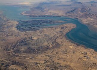 Ιράν: Κλείνει ξανά τα Στενά του Ορμούζ – Η απάντηση στο τελεσίγραφο Τραμπ, το θρίλερ με τον αποκλεισμό