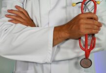 Ρόδος: Ελεύθερος μέχρι τη δίκη σε δεύτερο βαθμό ο 70χρονος που καταδικάστηκε για βιασμό ασθενών του