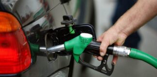 Καύσιμα: Πάνω από τα 2 ευρώ η βενζίνη – Στη Σύμη η πιο ακριβή βενζίνη