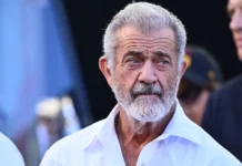 Ο Μελ Γκίμπσον εθεάθη σε τρυφερές στιγμές με Ιταλίδα ηθοποιό στη Ρώμη
