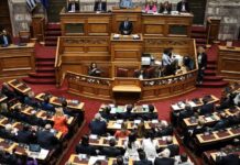 Η προοπτική σύστασης εξεταστικής επιτροπής για τις υποκλοπές τσουρουφλίζει το Μαξίμου