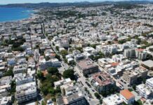 Ανοδικά οι οικοδομικές άδειες, καθοδικά επιφάνεια και όγκος στο Νότιο Αιγαίο τον Απρίλιο