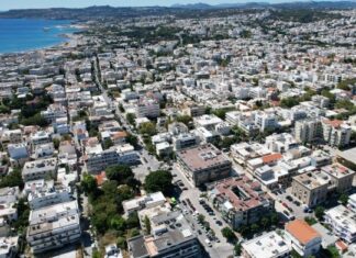 Ανοδικά οι οικοδομικές άδειες, καθοδικά επιφάνεια και όγκος στο Νότιο Αιγαίο τον Απρίλιο
