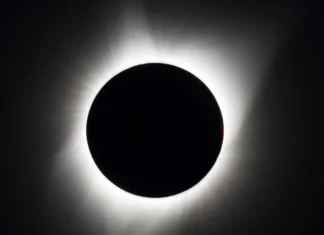 Η NASA θα μεταδώσει live την ολική έκλειψη Ηλίου του Αυγούστου