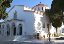 Κρεμαστή Ρόδου: Έντονα κυκλοφοριακά προβλήματα από τα παράνομα παρκαρίσματα