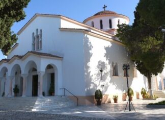 Κρεμαστή Ρόδου: Έντονα κυκλοφοριακά προβλήματα από τα παράνομα παρκαρίσματα