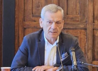 Κώστας Ταρασλιάς για Σωτήρη Βαγιανό: “Ας καθαρίσει πρώτα τις θάλασσές μας από την ανεπάρκεια του”