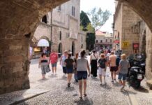 Στοχευμένη τουριστική προβολή Ρόδου και Κω στη Βρετανία με τη συνεργασία της Περιφέρειας και της Jet2holidays