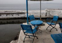 Διακοπές: Η ακρίβεια αλλάζει τις συνήθειες των τουριστών – «Η εστίαση είναι η μεγάλη χαμένη της περιόδου»