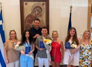 Ο Δήμαρχος Ρόδου βράβευσε τρεις νέους για τις σημαντικές ακαδημαϊκές διακρίσεις τους