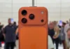 Πρώτο σε πωλήσεις παγκοσμίως το iPhone 17, με Apple και Samsung να κυριαρχούν στη δεκάδα