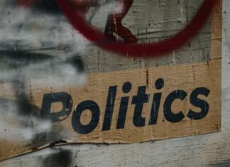 Η χώρα χρειάζεται νέο αφήγημα – και αυτό δεν μπορεί παρά να είναι προοδευτικό