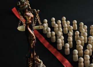 Δεν είναι παράλογο οι άνθρωποι να θέλουν έναν πιο δίκαιο κόσμο