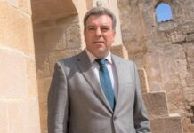 Παρέμβαση του Μάνου Κόνσολα για τη χρηματοδότηση έργου ανάδειξης και αποκατάστασης του Αρχαίου Θεάτρου της Λίνδου