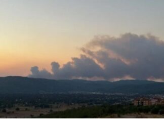 Συναγερμός στη Ρόδο από τον καπνό της μεγάλης φωτιάς στα Μούγλα – Σε επιφυλακή η Πολιτική Προστασία