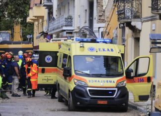 Πλάκα: Εντοπίστηκε και δεύτερη σορός στα συντρίμμια του κτιρίου – Αγωνία για τους τέσσερις αγνοούμενους