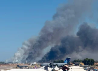 Πληροφορίες ότι εντοπίστηκαν χωρίς τις αισθήσεις τους οι πιλότοι του Phantom που συνετρίβη στην Τανάγρα