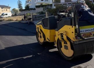Μόντε Σμιθ: Ασφαλτοστρώσεις μετά από σχεδόν 50 χρόνια – «Συνεχίζουμε βήμα βήμα», λέει ο Κολιάδης