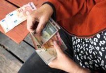 Χωρίς οικονομικά κριτήρια η ενίσχυση των 400 ευρώ σε 2,2 εκατ. συνταξιούχους