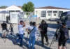 «Μέσα σε ένα βράδυ όλα χάθηκαν»: Ξεκίνησαν οι καταθέσεις στη δίκη για τα Τέμπη, τι είπε η οικογένεια του μηχανοδηγού